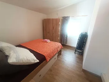 Comfort Retreat Apartment with Parking Vir