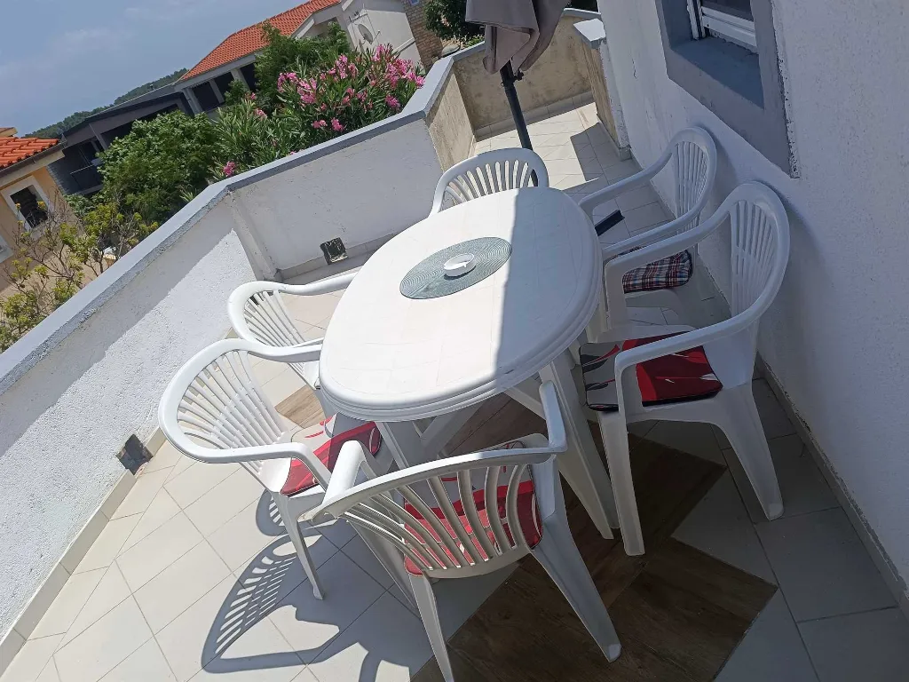 Comfort Retreat Apartment with Parking Vir