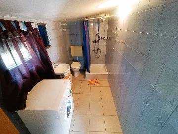 Comfort Retreat Apartment with Parking Vir