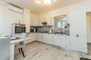 Holiday House in Smilčić for 8 with Private Pool & Sauna