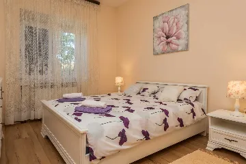 Holiday House in Smilčić for 8 with Private Pool & Sauna