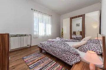 Holiday House in Smilčić for 8 with Private Pool & Sauna