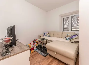 Holiday House in Smilčić for 8 with Private Pool & Sauna