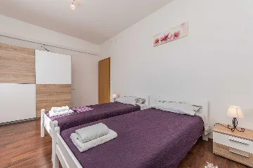 Holiday House in Smilčić for 8 with Private Pool & Sauna