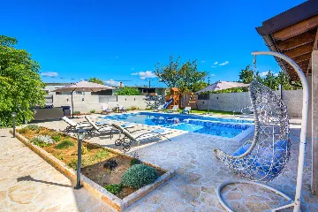 Holiday House in Smilčić for 8 with Private Pool & Sauna