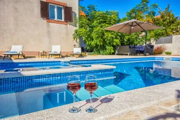 Holiday House in Smilčić for 8 with Private Pool & Sauna