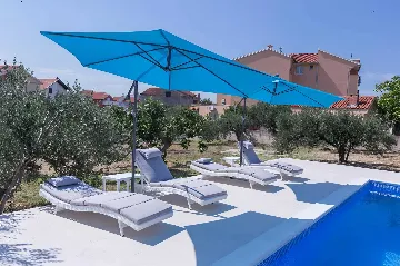 Apartment in Vodice with Shared Outdoor Pool