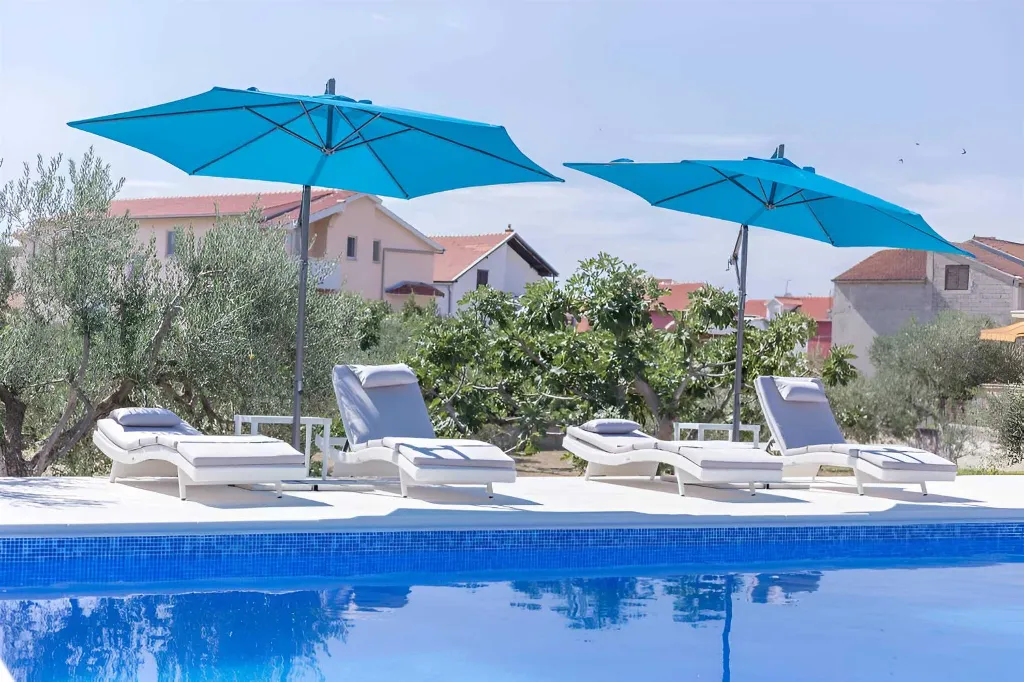 Apartment in Vodice with Shared Outdoor Pool