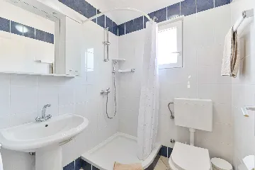 Apartment in Nin (Sabunike) for Up to 5 Guests