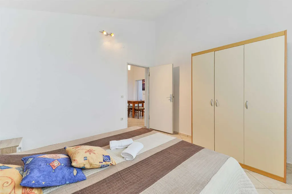 Apartment in Nin for up to 5 Guests