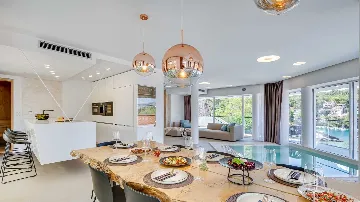 4-Bedroom Villa in Vrboska with Heated Pools