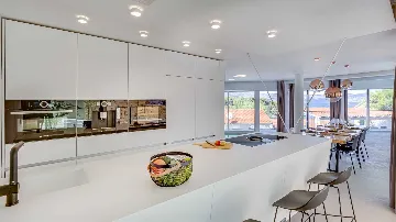 4-Bedroom Villa in Vrboska with Heated Pools