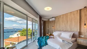 4-Bedroom Villa in Vrboska with Heated Pools