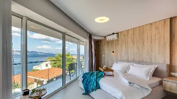 4-Bedroom Villa in Vrboska with Heated Pools