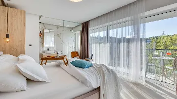 4-Bedroom Villa in Vrboska with Heated Pools