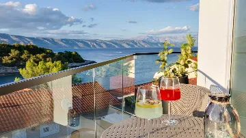 4-Bedroom Villa in Vrboska with Heated Pools