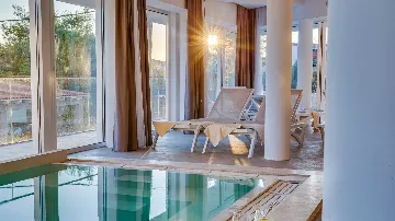 4-Bedroom Villa in Vrboska with Heated Pools