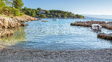 4-Bedroom Villa in Vrboska with Heated Pools