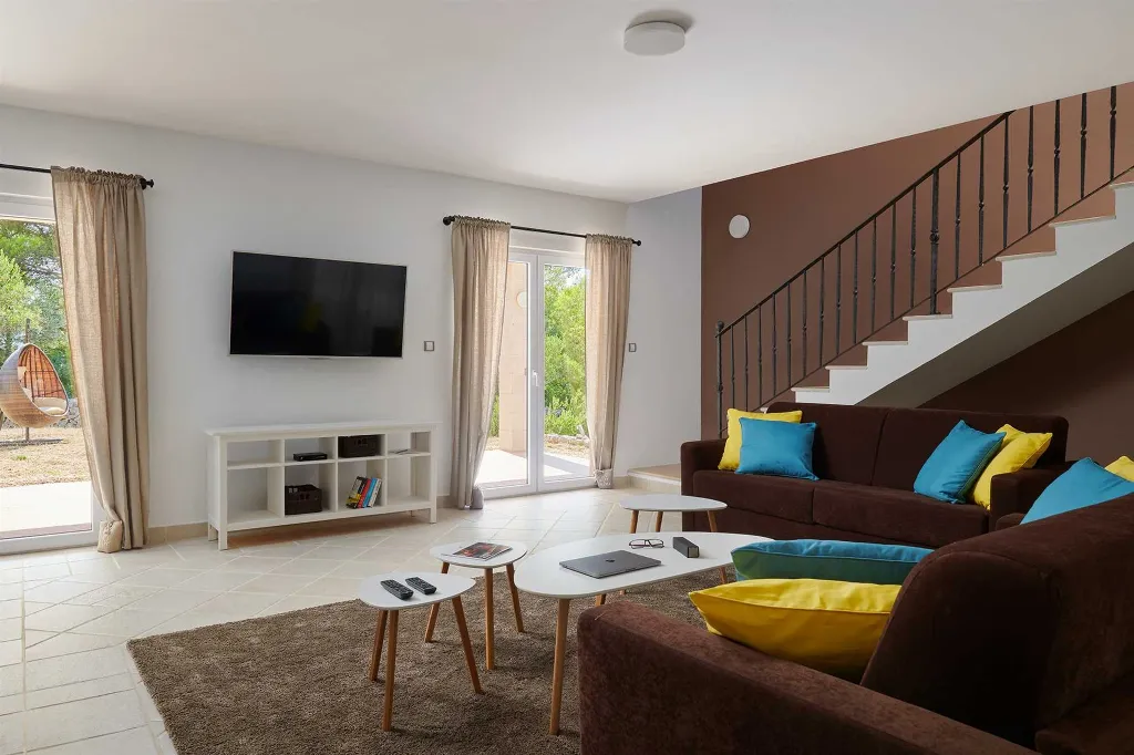 4-Bedroom Villa in Rudina with Swimming Pool