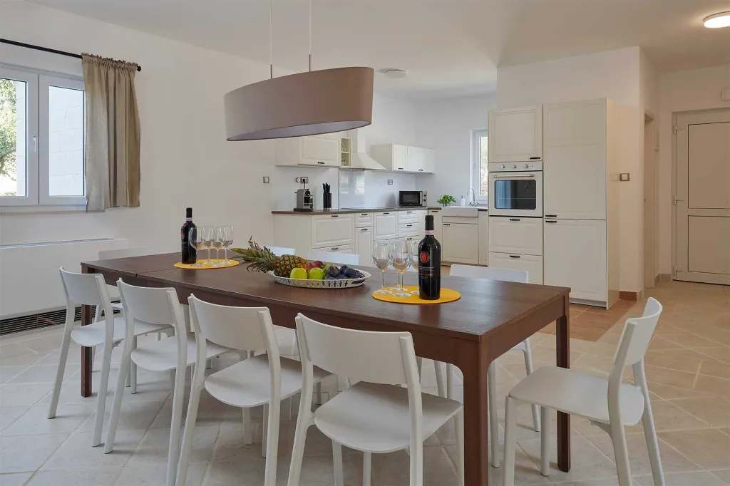 4-Bedroom Villa in Rudina with Swimming Pool