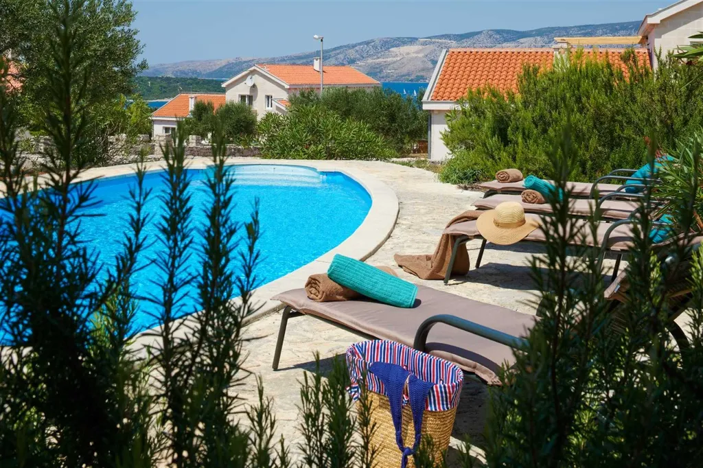 4-Bedroom Villa in Rudina with Swimming Pool