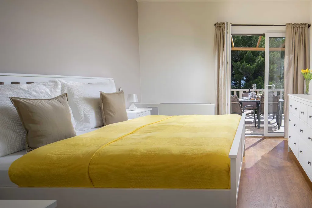 Rudina Villa with Private 10 x 3 m Pool, 8-10