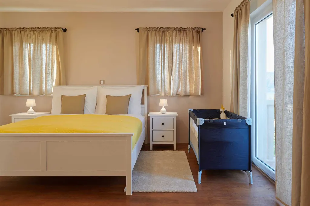Rudina Villa with Private 10 x 3 m Pool, 8-10