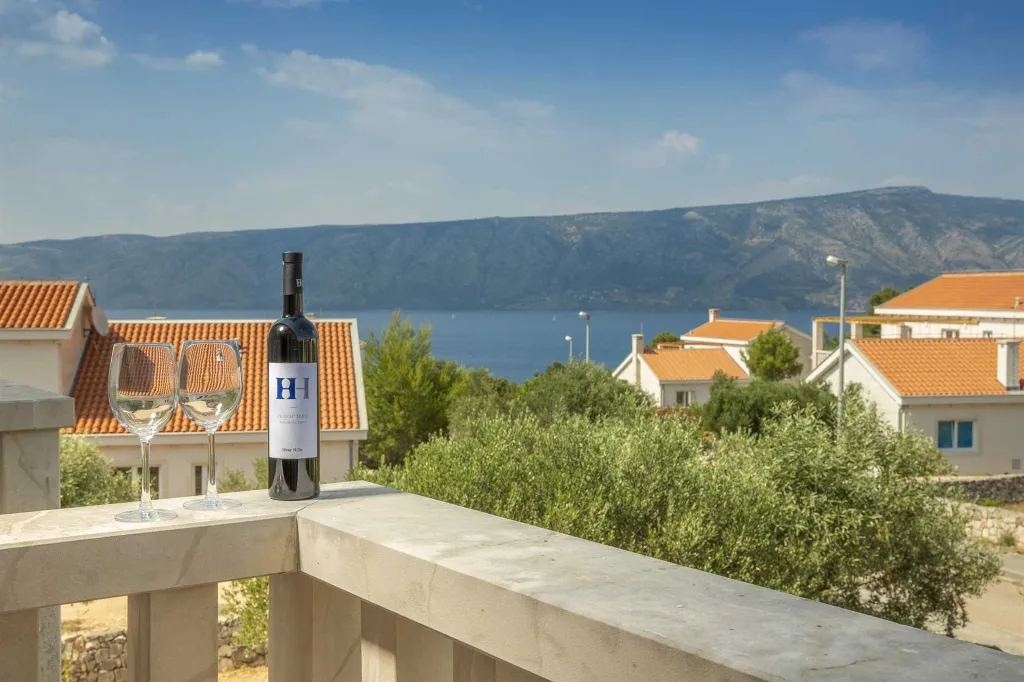 Rudina Villa with Private 10 x 3 m Pool, 8-10