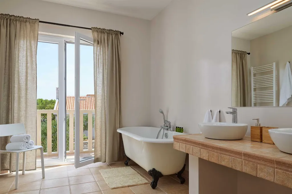 Villa with Private Pool in Rudina, Hvar