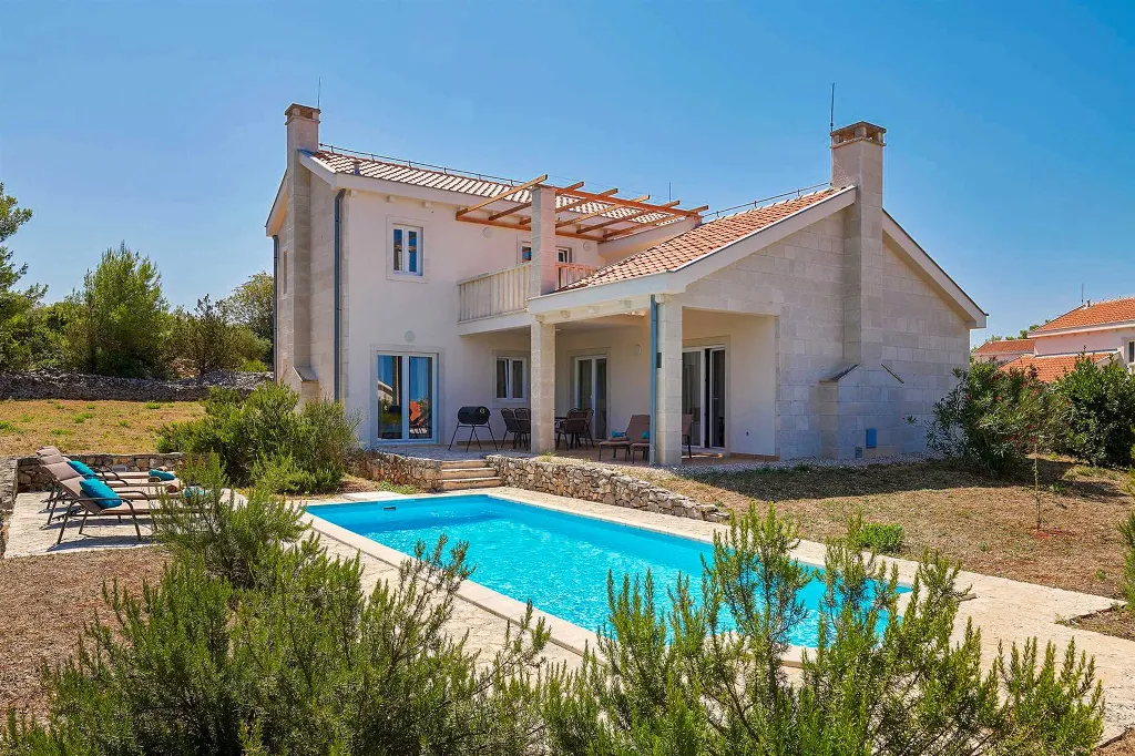 Villa with Swimming Pool in Rudina for 8 Guests