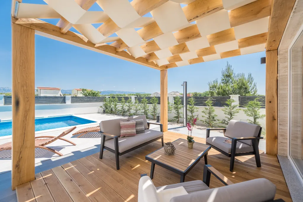 4-Bedroom Villa in Privlaka with Private Pool (8)