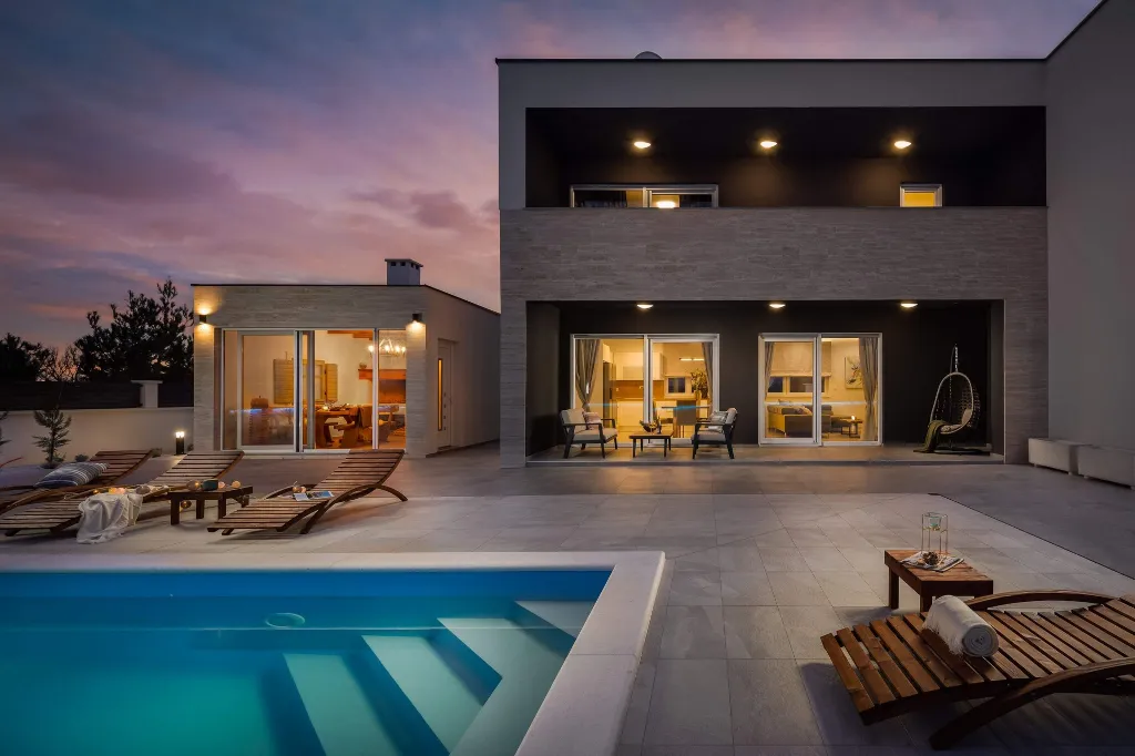 4-Bedroom Villa in Privlaka with Private Pool (8)