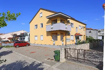 Privlaka 2-Bedroom Apartment for Up to 6 Guests