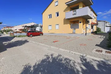 Privlaka 2-Bedroom Apartment for Up to 6 Guests