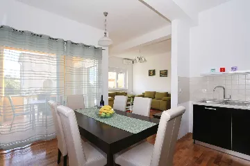 Privlaka 2-Bedroom Apartment for Up to 6 Guests