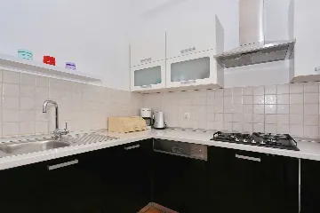 Privlaka 2-Bedroom Apartment for Up to 6 Guests