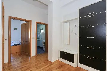 Privlaka 2-Bedroom Apartment for Up to 6 Guests
