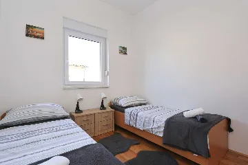 Privlaka 2-Bedroom Apartment for Up to 6 Guests