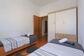 Privlaka 2-Bedroom Apartment for Up to 6 Guests