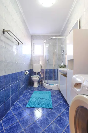 Privlaka 2-Bedroom Apartment for Up to 6 Guests