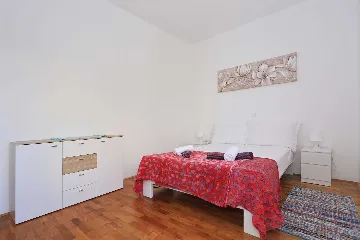 Privlaka 2-Bedroom Apartment for Up to 6 Guests