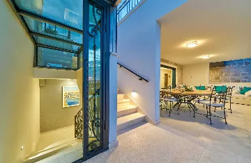 Heated Infinity Pool Stone Villa for 12 in Jesenice