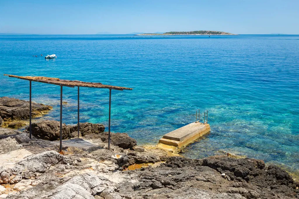 5-Bedroom Villa in Vis with Heated Seawater Pool
