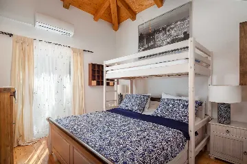 5-Bedroom Villa in Vis with Heated Seawater Pool