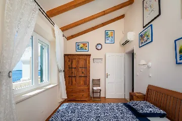 5-Bedroom Villa in Vis with Heated Seawater Pool