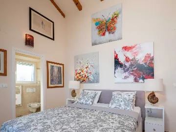 5-Bedroom Villa in Vis with Heated Seawater Pool