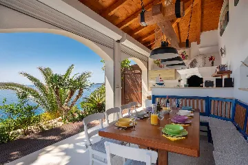 5-Bedroom Villa in Vis with Heated Seawater Pool