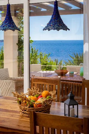 5-Bedroom Villa in Vis with Heated Seawater Pool