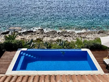 5-Bedroom Villa in Vis with Heated Seawater Pool