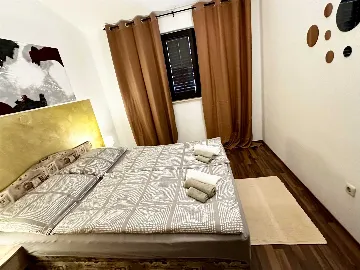 2-Bedroom Apartment for 4 in Vir, Near Beach